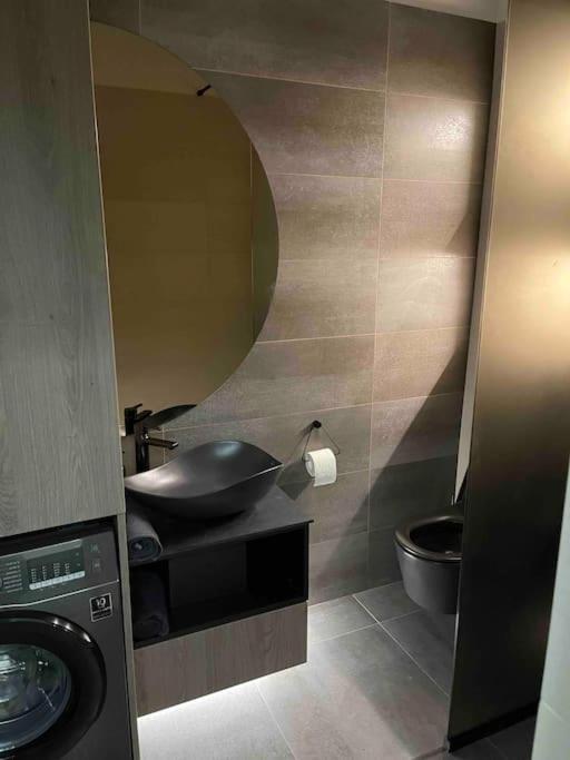 Ath Modern Homes - Luxury Apartment In The City Center Iasi Luaran gambar